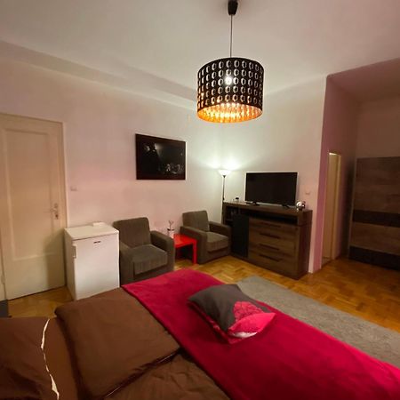 Monolit Budapest Center Guesthouse المظهر الخارجي الصورة