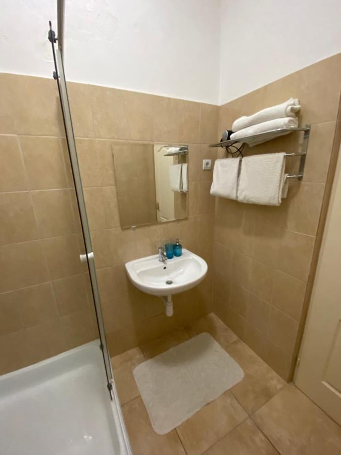 Monolit Budapest Center Guesthouse المظهر الخارجي الصورة